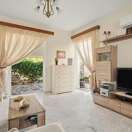 Blossom Beachfront House קורוטה